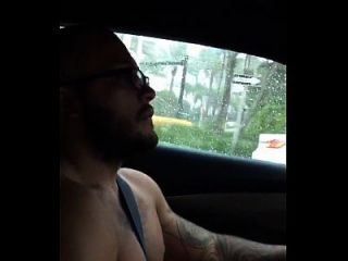sarado bate punheta no carro gayrotos http://gayrotos.blogspot.com