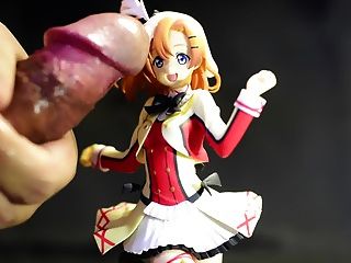 Honoka figura bukkake