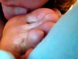 auto dedo del pie chupar en la webcam