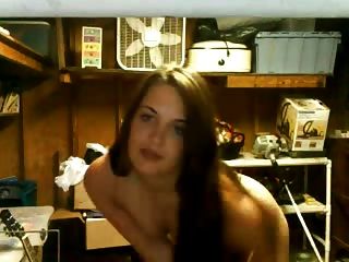 Hayley de 18 años desnudo en webcam